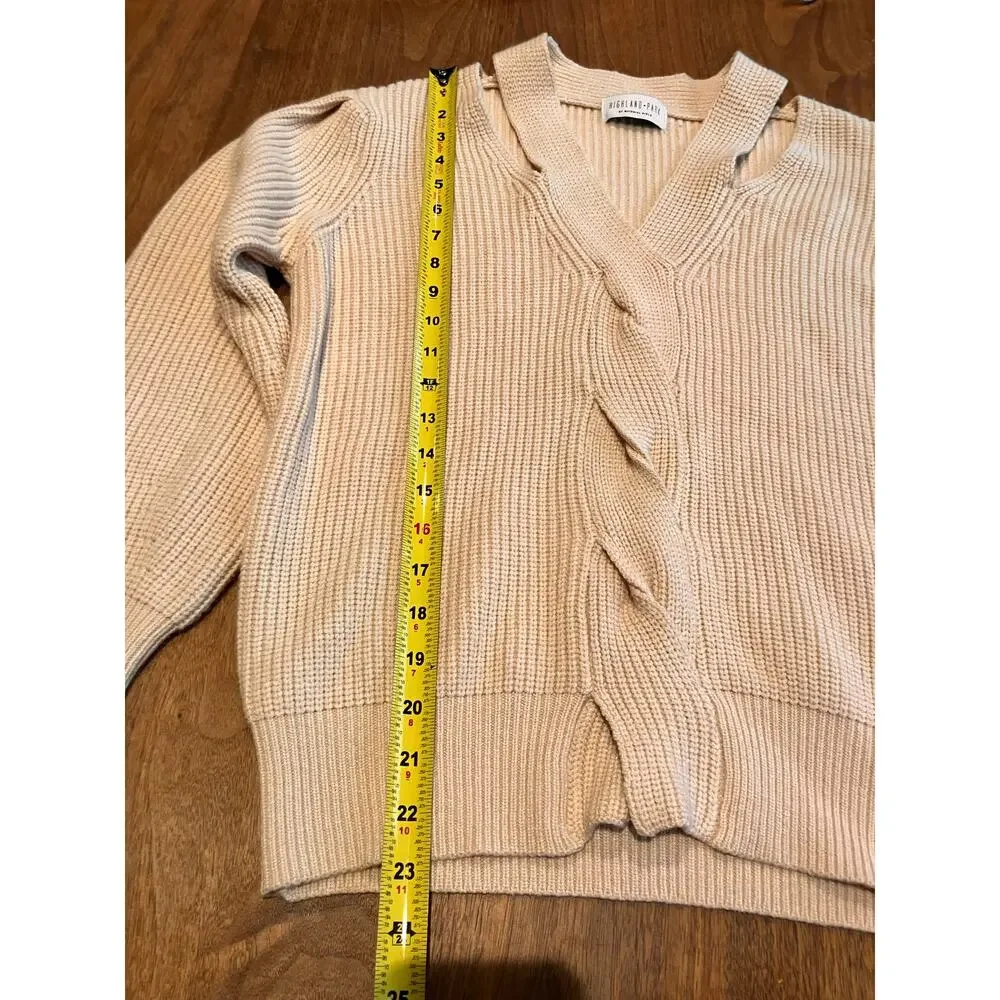 Highland Park by Material Girls Sweater Cutaway Beige Womens Medium‎